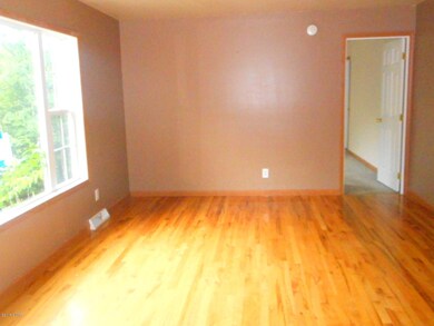 154 Kemadobi Cir W, Dingmans Ferry, PA 18328 - photo 7