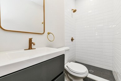 10 Lamson Ct unit 1, Boston, MA 02128 - photo 5