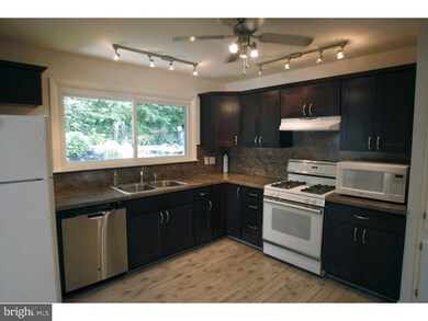 909 Ridgley Ct, Claymont, DE 19703 - photo 7