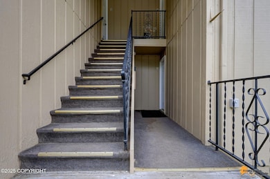 COMMON STAIRS