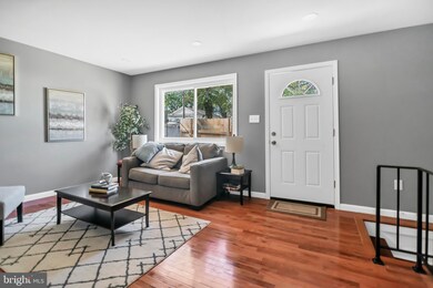 914 Kayak Ave, Capitol Heights, MD 20743 - photo 2