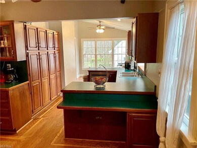 8465 Usher Rd, Olmsted Falls, OH 44138 - photo 3