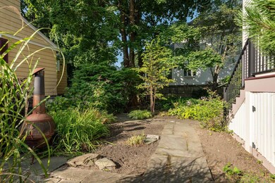 160 Wibird St unit 2, Portsmouth, NH 03801 - photo 3