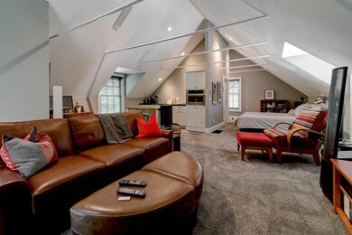 111 E Deshler Ave, Columbus, OH 43206 - photo 7