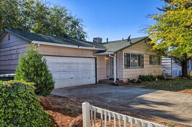 2077 Neptune Terrace, Redding, CA 96002 - photo 3
