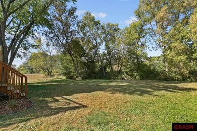 416 416 W 3rd St, Mankato, MN 56001 - photo 5