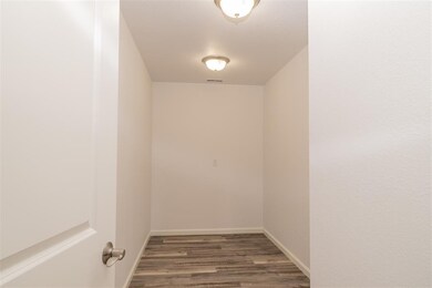 306 Prestige Dr, Muncie, IN 47303 - photo 5