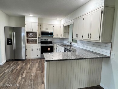 389 4th Ave N, Cookeville, TN 38506 - photo 7