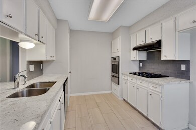 6815 Feather Creek Dr, Houston, TX 77086 - photo 5