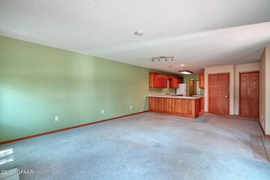 2567 11th Ave S, Grand Forks, ND 58201 - photo 6