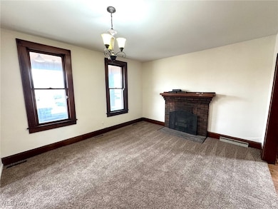 736 Elberon Ave, Zanesville, OH 43701 - photo 2