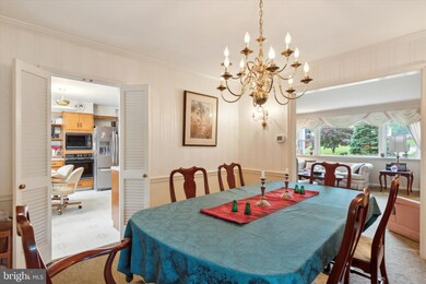 2822 N Kent Rd, Broomall, PA 19008 - photo 4