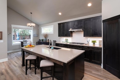 Island Kitchen