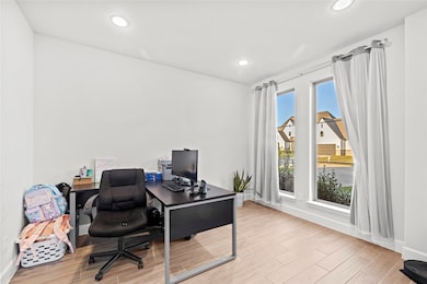 4823 Parkgate Ave, Fulshear, TX 77441 - photo 3