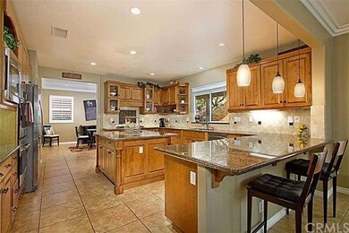 Granite, Island, Stainless Steal Appliances, Doubl