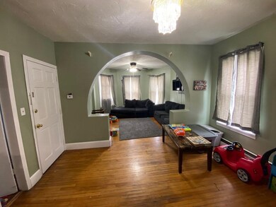 26 Pemberton St, Worcester, MA 01610 - photo 2