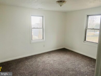 224 Elizabeth Ave, Brooklyn, MD 21225 - photo 7