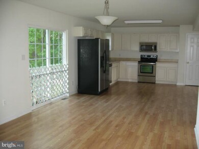 18 E Overlea Ave, Baltimore, MD 21206 - photo 4