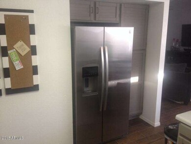 Fridge:Kitchen