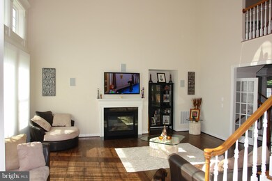 1970 Powells Landing Cir, Woodbridge, VA 22191 - photo 7