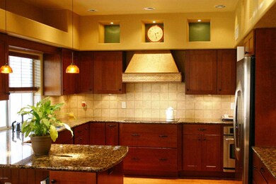 6 Kitchen Close-up