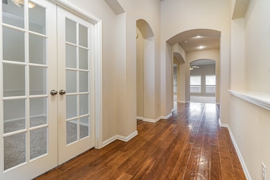 8136 Mountain Cedar Dr, Fort Worth, TX 76131 - photo 2