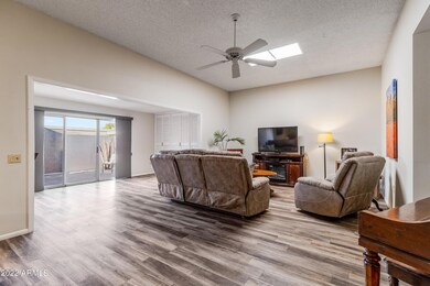 10466 W Palmeras Dr, Sun City, AZ 85373 - photo 3