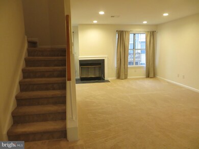 10909 Postern Ct unit 48, Manassas, VA 20109 - photo 3