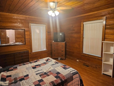 115 Roberts Ln, Salters, SC 29590 - photo 7