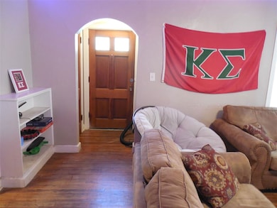 913 & 913 1/2 W 10th Ave, Stillwater, OK 74074 - photo 2