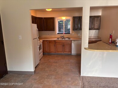 1916 Beaver Place unit 2, Anchorage, AK 99504 - photo 2