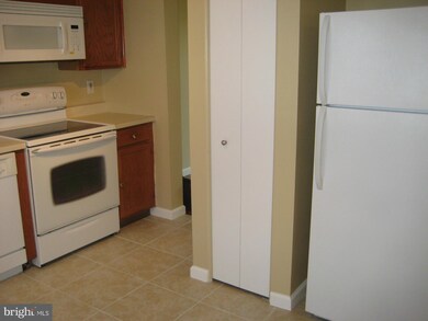 6909 Turnberry Ct, Frederick, MD 21703 - photo 5