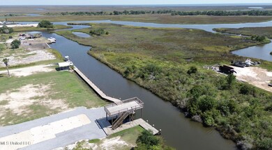 652 E Gulf Rd, Bay Saint Louis, MS 39520 - photo 6