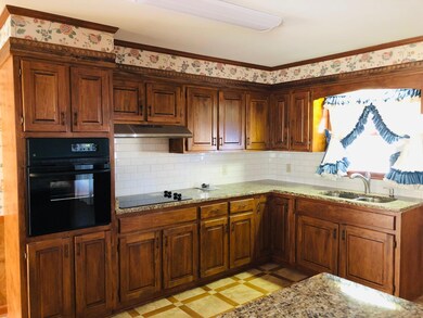 204 Woodmont Dr, Shelbyville, TN 37160 - photo 3