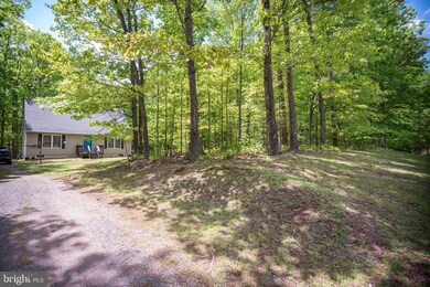 27 Glastonbury Dr, Hedgesville, WV 25427 - photo 2