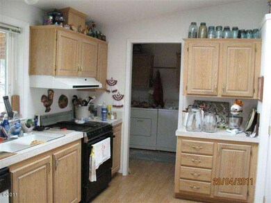 kitchen & laundry