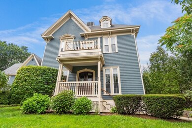 7 Munroe St unit 2, Newtonville, MA 02460 - photo 3