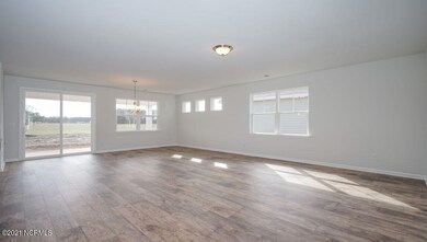 560 Slipper Rock - Lot 526-12