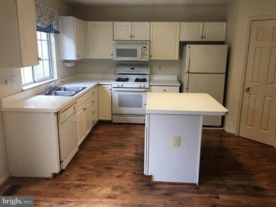 1833 Staley Manor Dr, Silver Spring, MD 20904 - photo 5