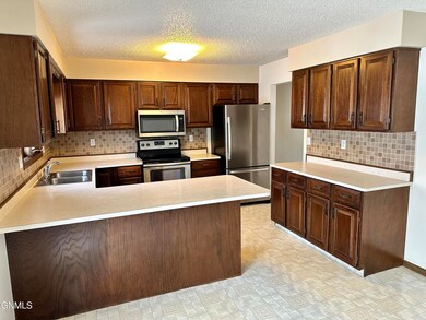 441A9736-1667-4042-9546-023606BA1BED