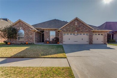 920 Ryan Rd, Moore, OK 73160 - photo 2