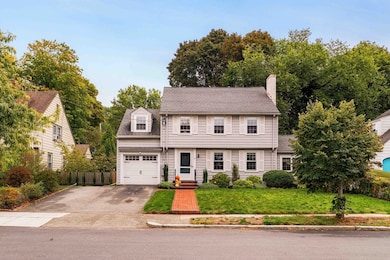 19 Trenton St, Melrose, MA 02176 - photo 2