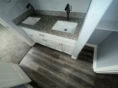 8626 Williamsdell St unit a, Houston, TX 77088 - photo 6