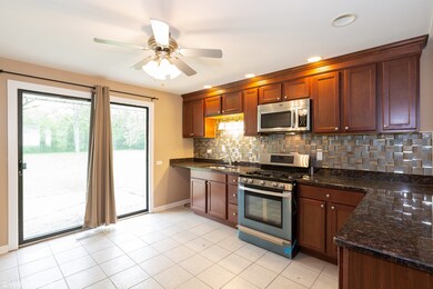 18401 Baker Ave, Country Club Hills, IL 60478 - photo 4