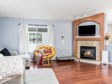 04-Living Room_ELI05013-Edit