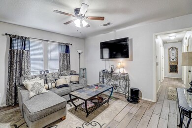 208 N Holloway St, Cleburne, TX 76033 - photo 5