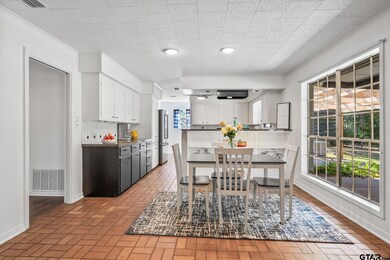 909 Trenton Dr, Tyler, TX 75703 - photo 7