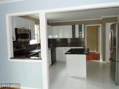 15355 Edgehill Dr, Dumfries, VA 22025 - photo 6