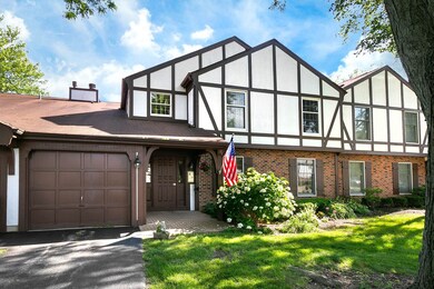 32 Exeter Ct unit 102B, Naperville, IL 60565 - photo 2