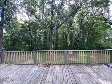 287 Brookside Cir, Florence, MA 01062 - photo 7